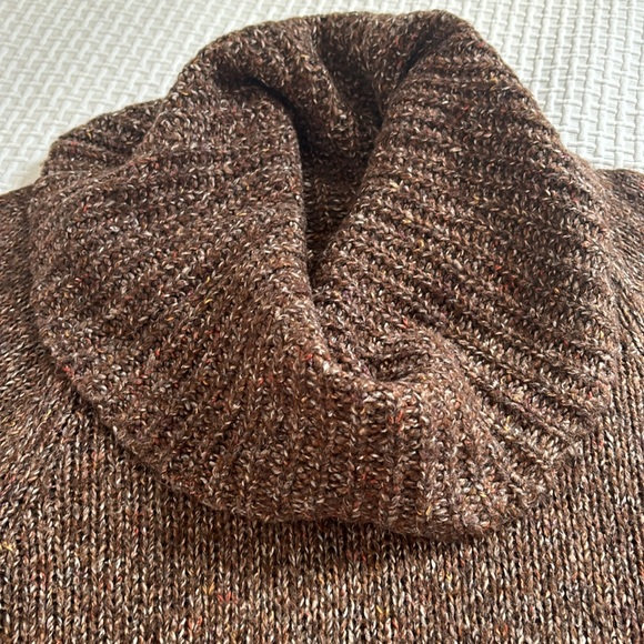 Jones New York cowl neck sweater, size L. - Picture 2 of 10